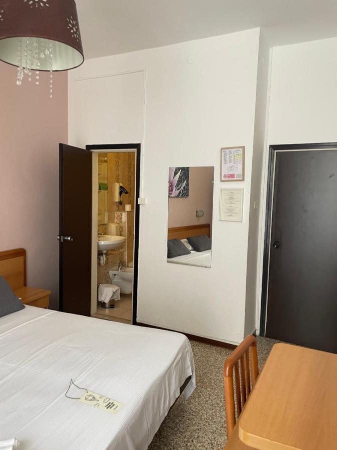Hotel Cappello Cesena Luaran gambar